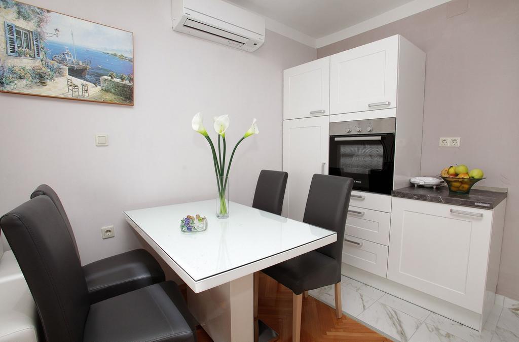 Apartment Grga Split Bagian luar foto